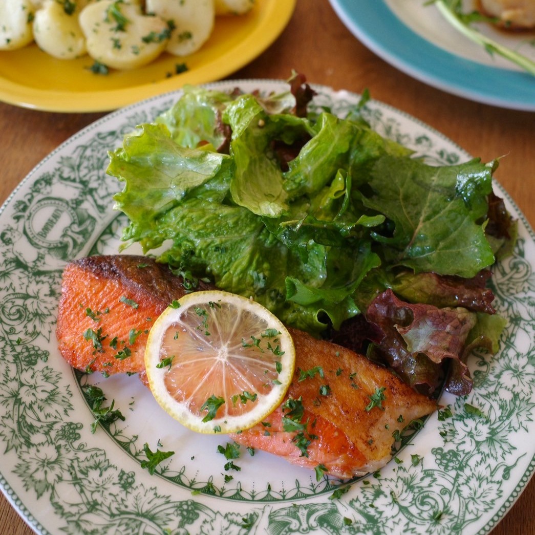 ハーブ香る サーモンソテー