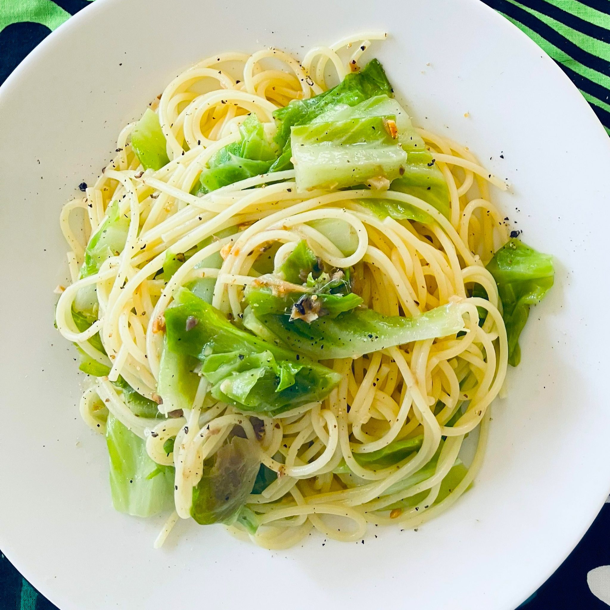 春キャベツとアンチョビのパスタ
